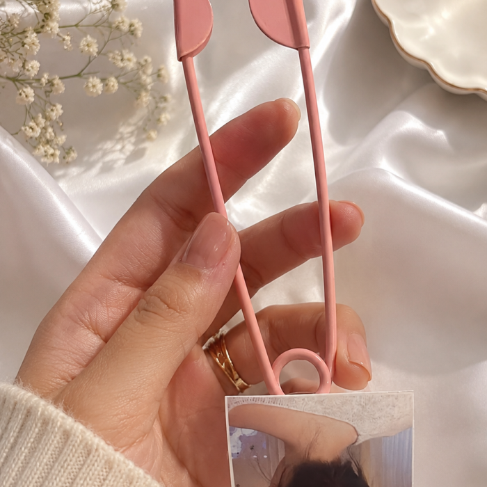 Safety pin clutch clip
